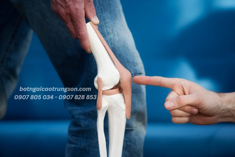 Thoái hóa khớp ở người già